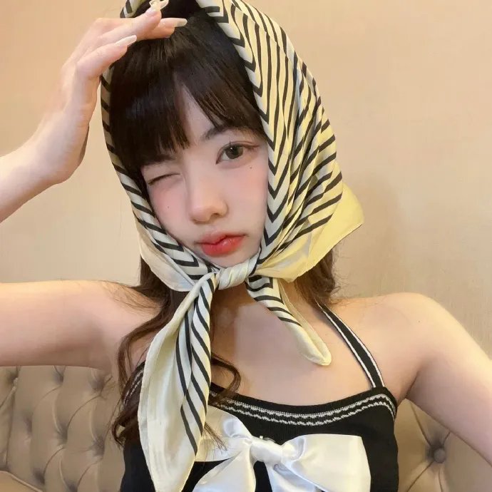 蚀金风暴 封面